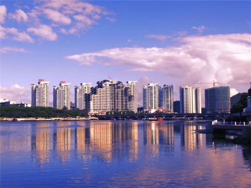 玉林水果冰茶加盟费多少，广西玉林水果批发市场在哪里