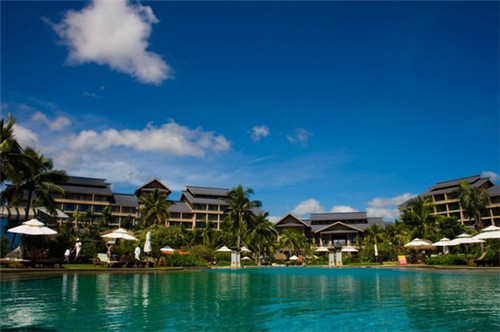 女友不带包包怎么办（不拿包包的女生）